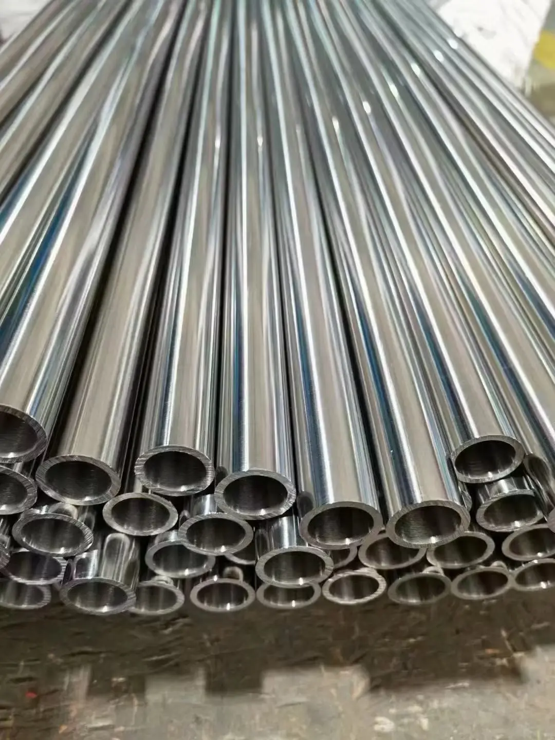 Pipes & Tubes