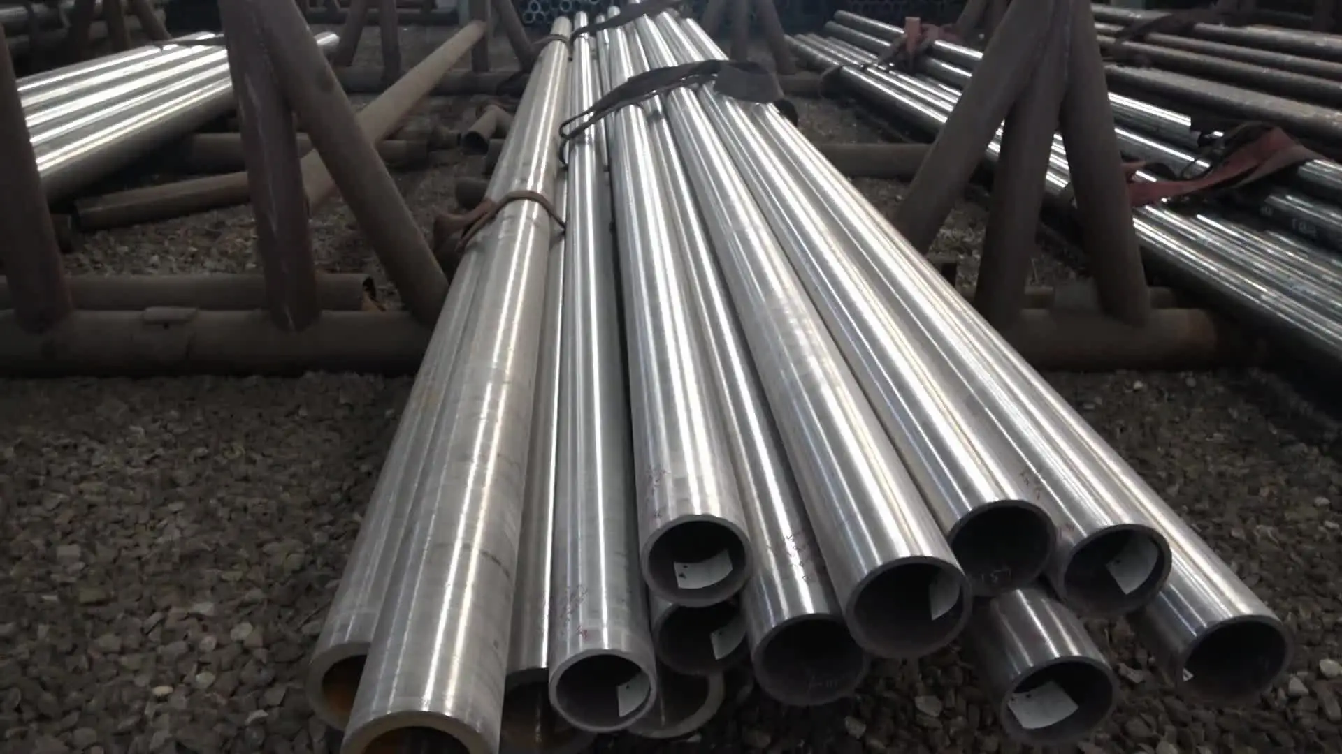 Seamless Pipes and Tubes